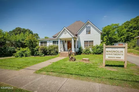 230 S Magnolia St, Maryville, TN 37803