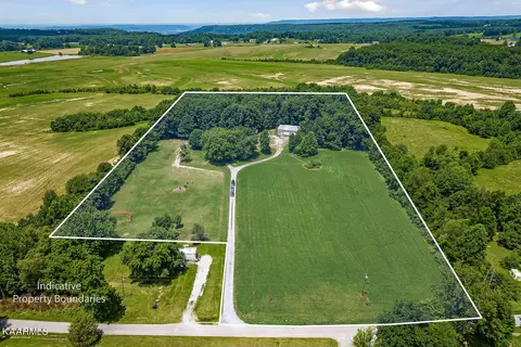 1068 Lovejoy Road Rd, Sparta, TN 38583