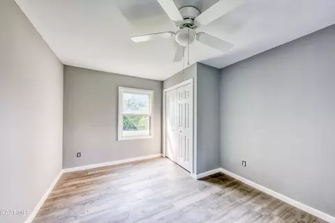 4257 Skyline Dr, Knoxville, TN 37914