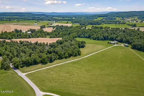 357 Betterton, Walling, TN 38587 photo 10