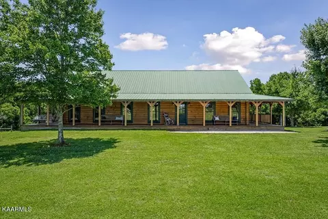 357 Betterton, Walling, TN 38587 photo 2