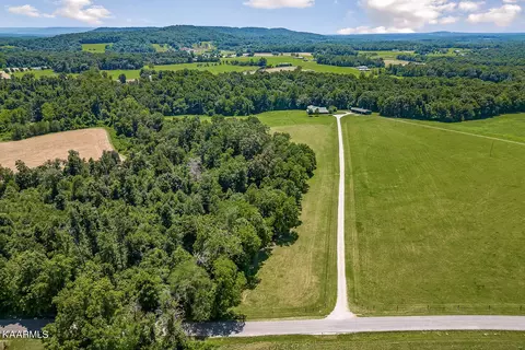 357 Betterton, Walling, TN 38587 photo 8