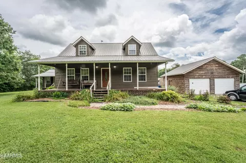 823 Hack Beaty Rd, Grimsley, TN 38565 photo 1