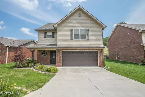 908 Muirfield Dr, Maryville, TN 37801