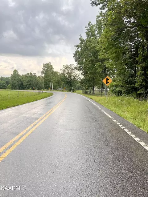 Lantana Rd, Crossville, TN 38572