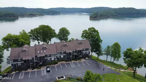 680 Shanghai Landing Ln #6, La Follette, TN 37766