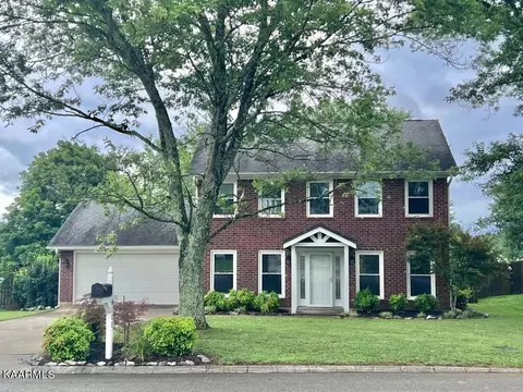 8708 Mill Run Dr, Knoxville, TN 37922