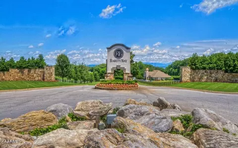 109 Breakers Dr, Vonore, TN 37885 photo 5