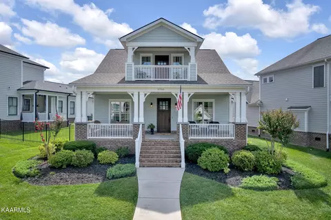 9705 Clingmans Dome Dr, Knoxville, TN 37922
