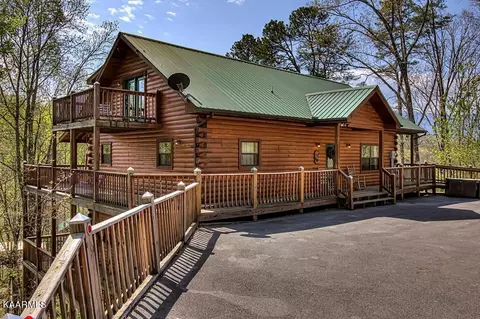 2229 Jared Rd, Sevierville, TN 37876