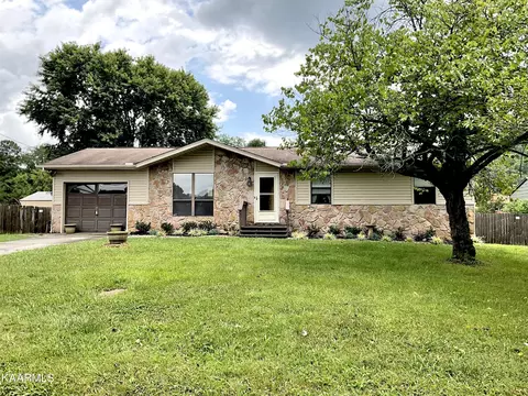 6920 Maize Dr, Knoxville, TN 37918