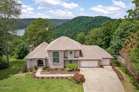 1450 Lafever Ridge Rd, Silver Point, TN 38582