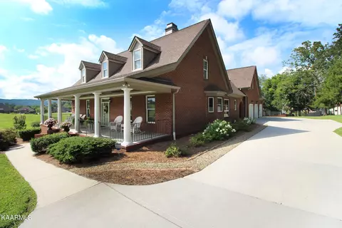 7845 Pedigo Rd, Knoxville, TN 37938