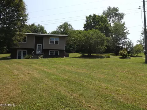 Exterior - 263 Dover Ave, Harrogate, TN 37752 photo 7 of 16