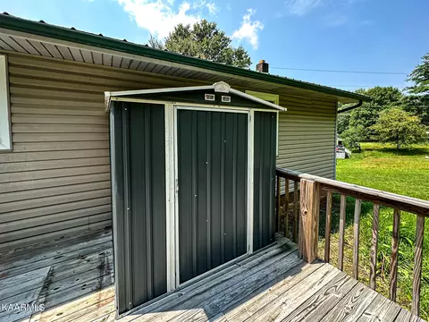 Exterior - 263 Dover Ave, Harrogate, TN 37752 photo 12 of 16