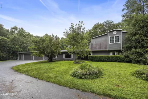 316 Landrum Rd, Clinton, TN 37716