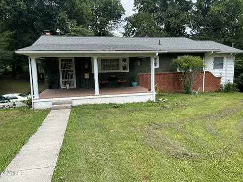 150 Lilac Dr, La Follette, TN 37766