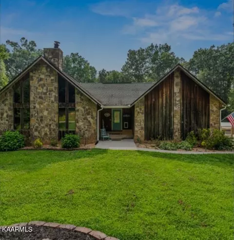 143 Oakland Ln, Sweetwater, TN 37874