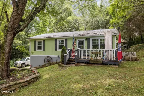 2233 Big River Overlook Dr, Sevierville, TN 37876