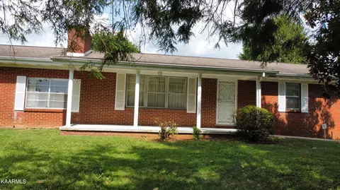 121 Harrison Ln, Seymour, TN 37865