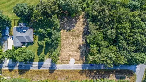 7304 Kanapolis Dr, Crossville, TN 38572
