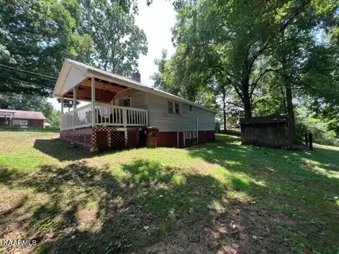 2902 New Blockhouse Rd, Maryville, TN 37803