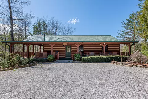 3859 Warden Branch Ln, Gatlinburg, TN 37738