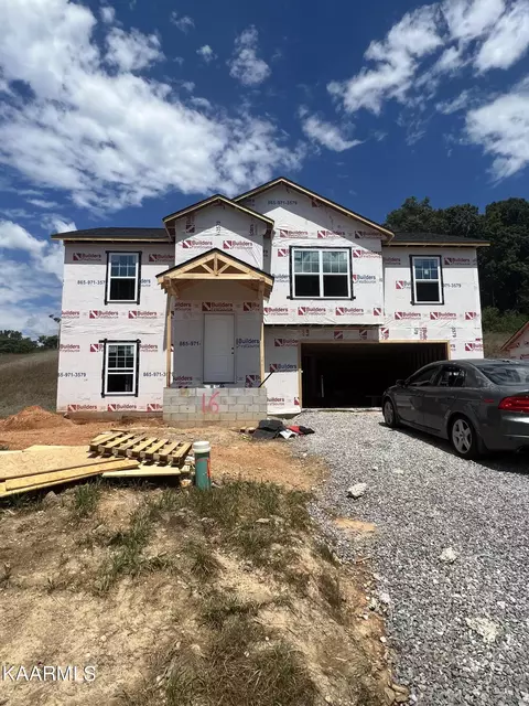 5515 Berkley Landing Ln, Knoxville, TN 37918