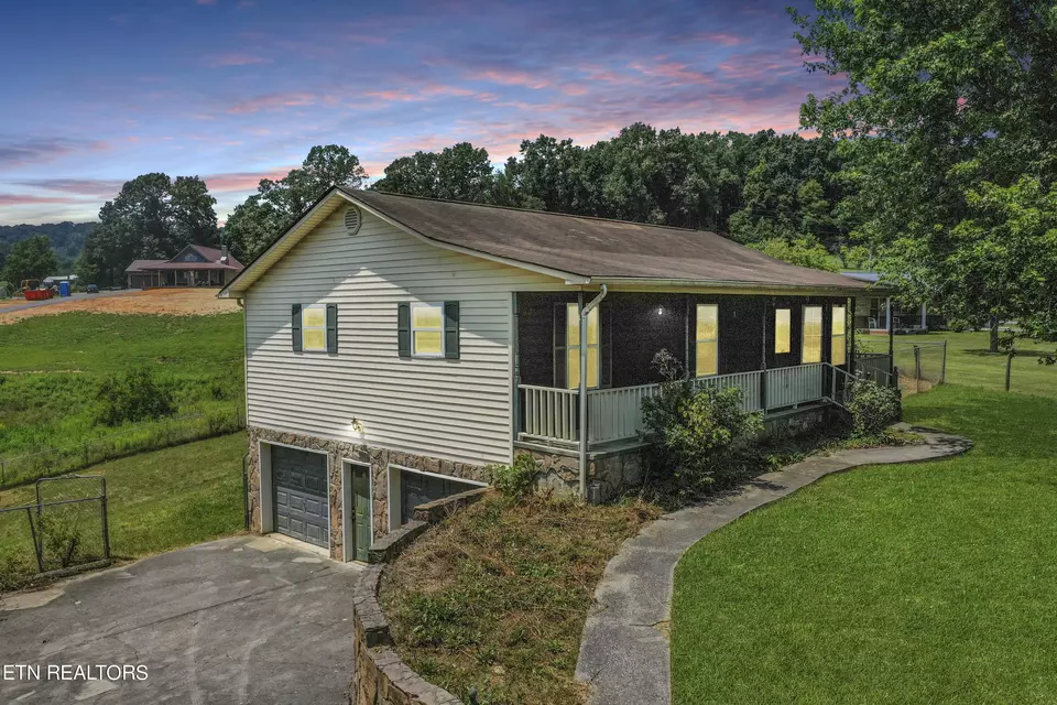 1053 Spout Springs Rd, Morristown, TN 37814 27 Photos Movoto