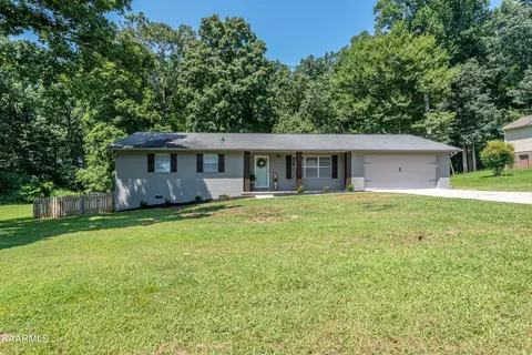 1019 Greenwich Dr, Maryville, TN 37803