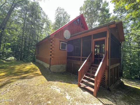 113 Boone Dr, Middlesboro, KY 40965