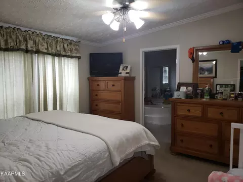 98 Beans Fork Rd, Middlesboro, KY 40965 photo 12