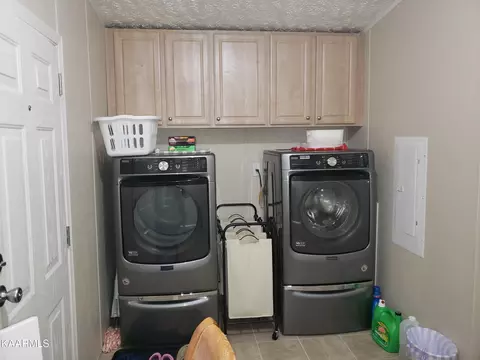 98 Beans Fork Rd, Middlesboro, KY 40965 photo 16