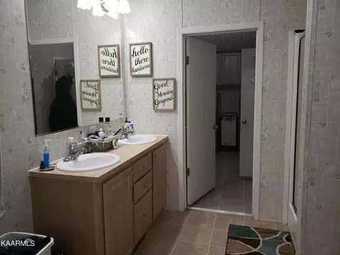 98 Beans Fork Rd, Middlesboro, KY 40965 photo 15