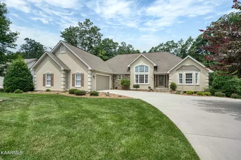123 Northridge Dr, Crossville, TN 38558