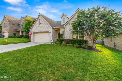 12631 Sailpointe Ln, Knoxville, TN 37922