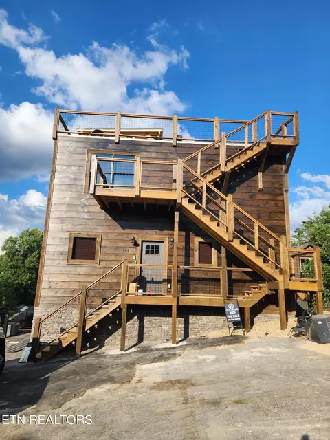 422 Stone Ridge Way, Pigeon Forge, TN 37863