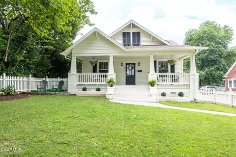 2847 Rennoc Rd, Knoxville, TN 37918