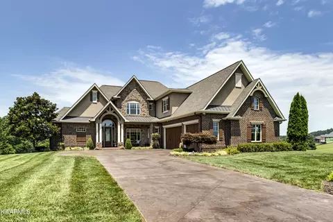 270 Wildwing Dr, Vonore, TN 37885