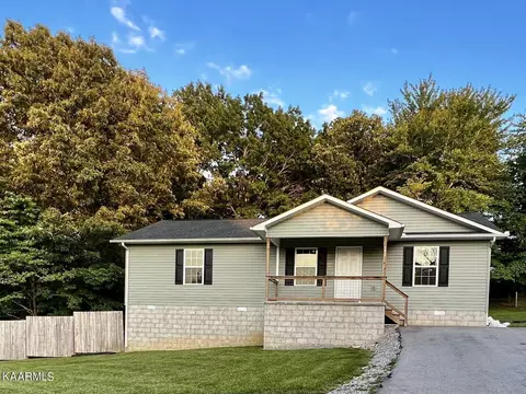 192 Golden Brook Dr, Crossville, TN 38555