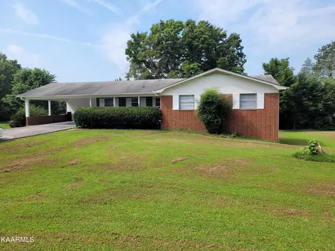 415 Appalachia Dr, Maryville, TN 37803