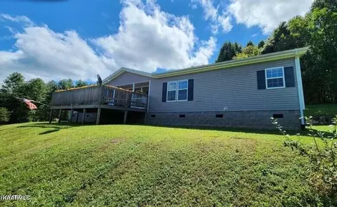 1060 Dr Thomas Walker Rd, Ewing, VA 24248
