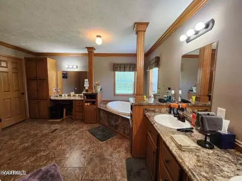 1060 Dr Thomas Walker Rd, Ewing, VA 24248 photo 18