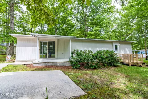 133 Rugby Ct, Crossville, TN 38558