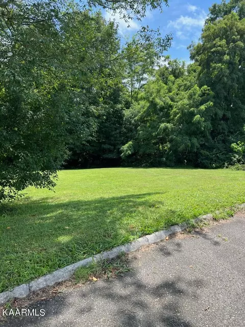 7224 Glen Edward Dr, Corryton, TN 37721
