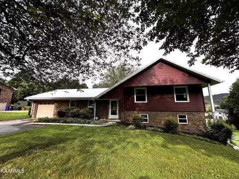 1409 Johnson Dr, Morristown, TN 37814