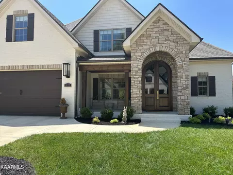 1427 Bronze Ln, Knoxville, TN 37922