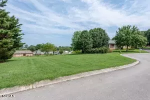 517 Glenfield Cir, Maryville, TN 37804