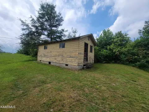 2011 Big Ridge Rd, Oneida, TN 37841 photo 14
