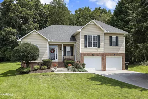 11150 Thornton Dr, Knoxville, TN 37934